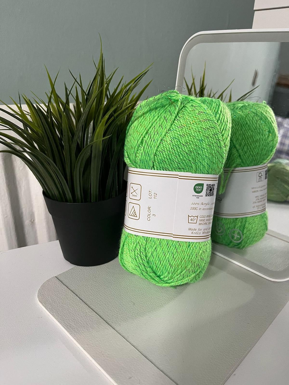 GOF Glittery Yarn 03
