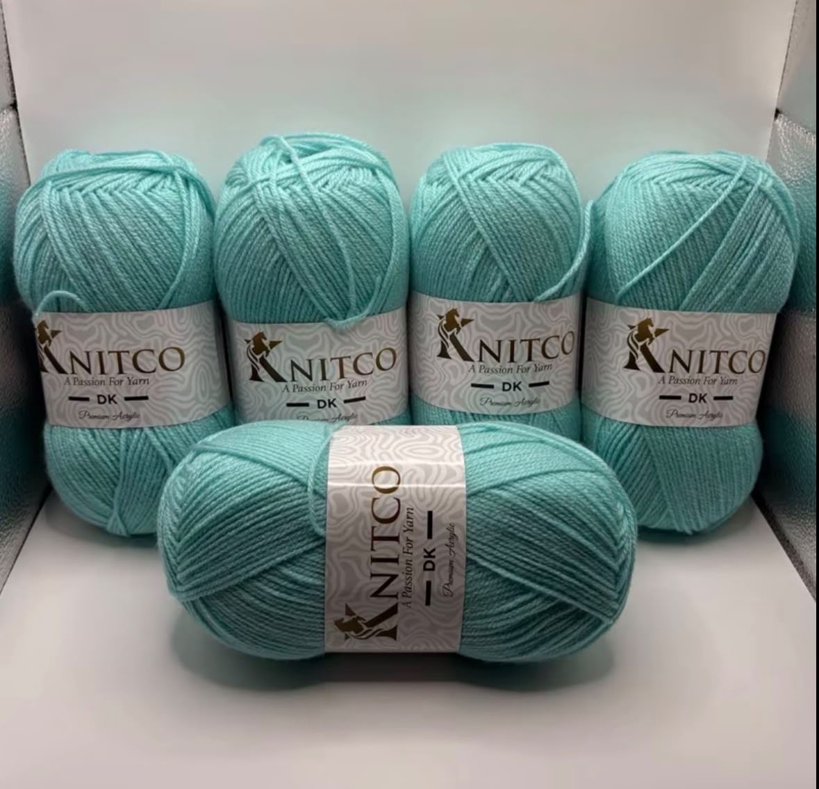 Knitco Premium DK Yarn 5620