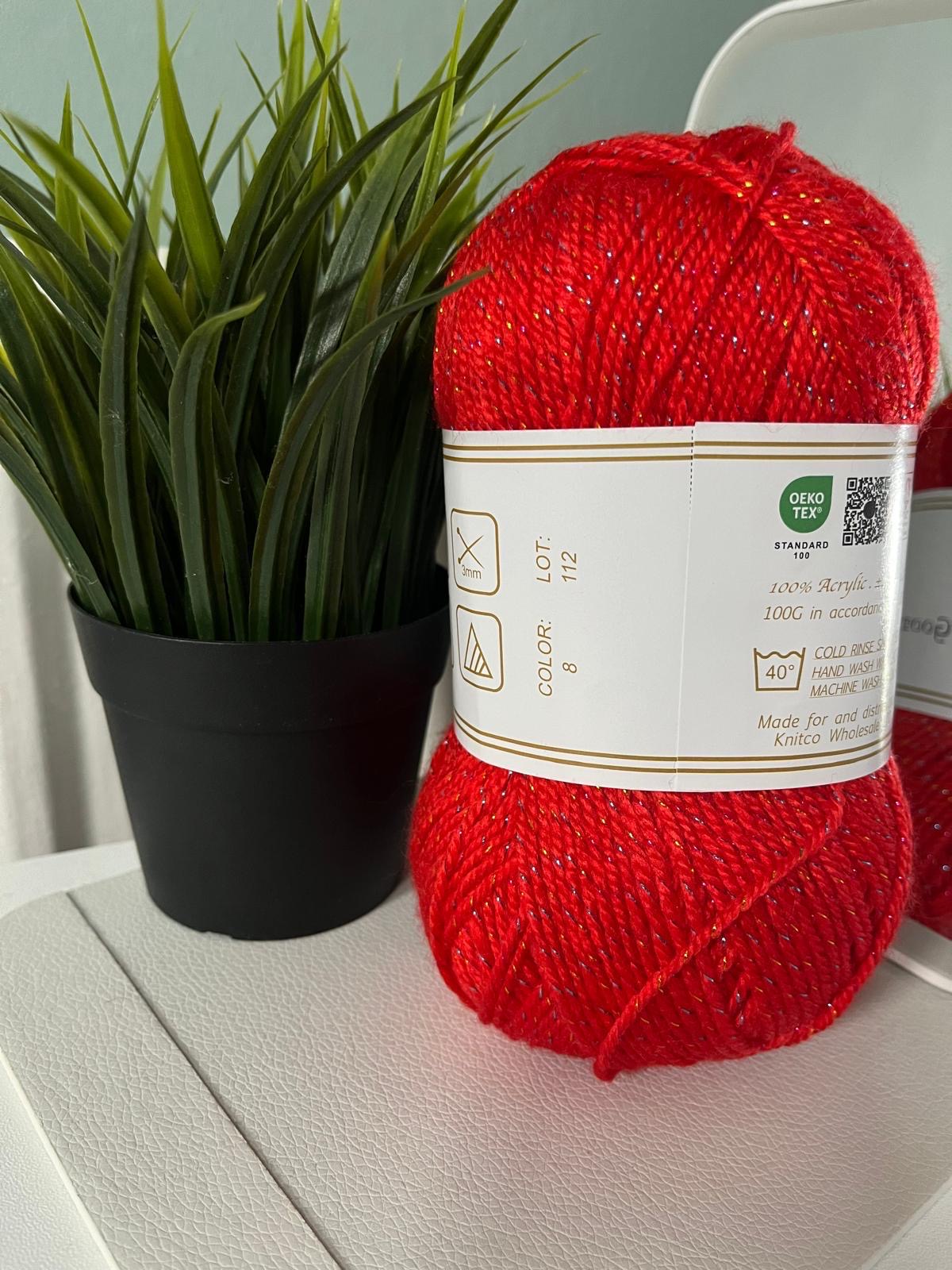 GOF Glittery Yarn 08