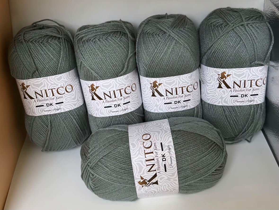 Knitco Premium DK Yarn 2154