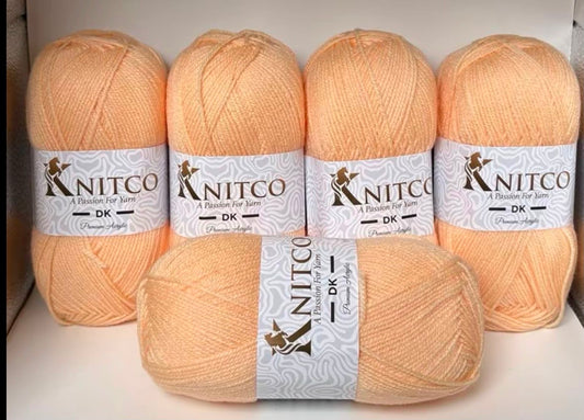 Knitco Premium DK Yarn 7420