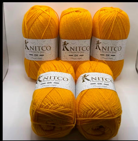 Knitco Premium DK Yarn 8030